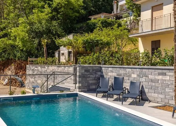Villa With 6 Bedrooms And Heated Pool Mošćenička Draga